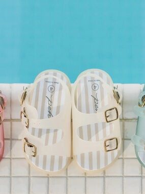 Pehr Kids Splash Sandal Translucent Clear Double Buckle - Size 9